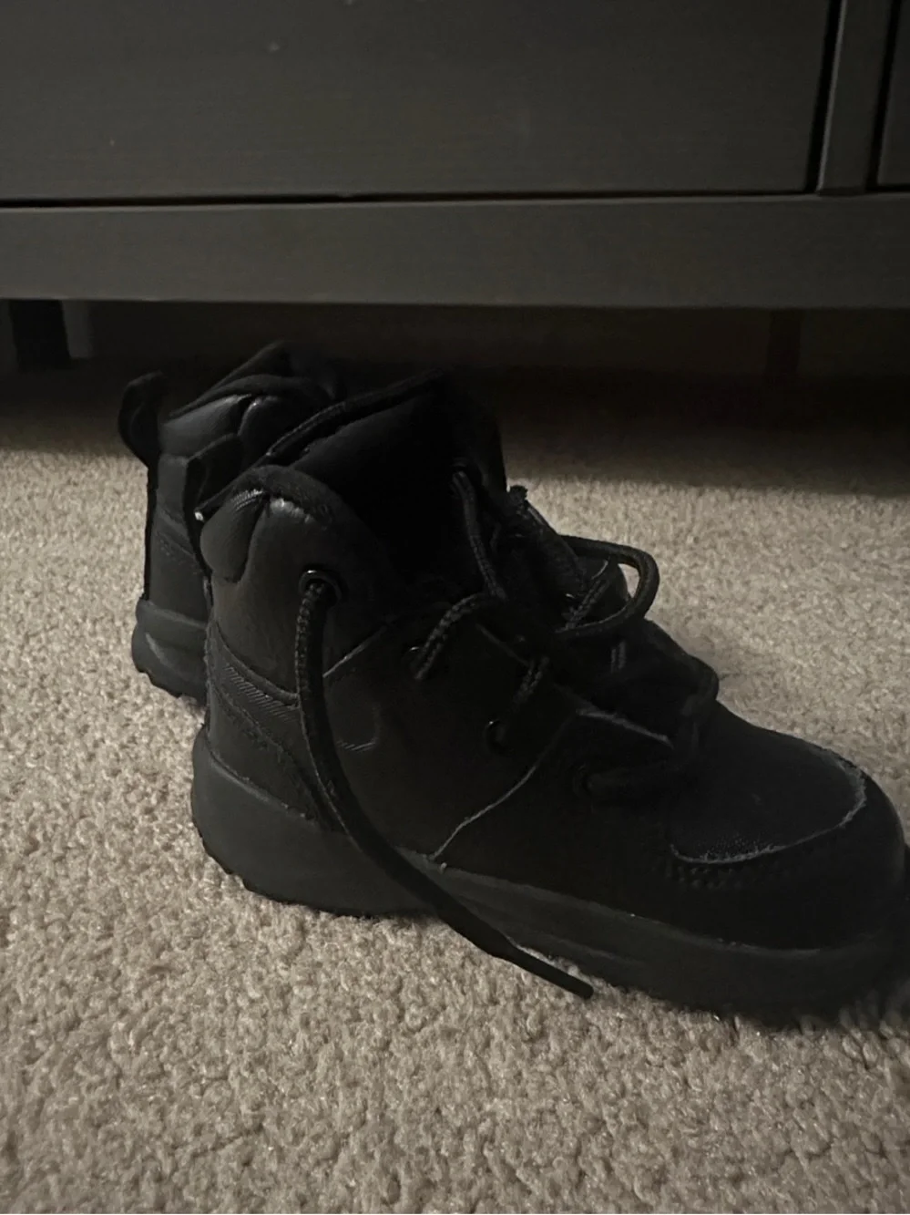 Nike toddler Black High-Top Lace Sneakers